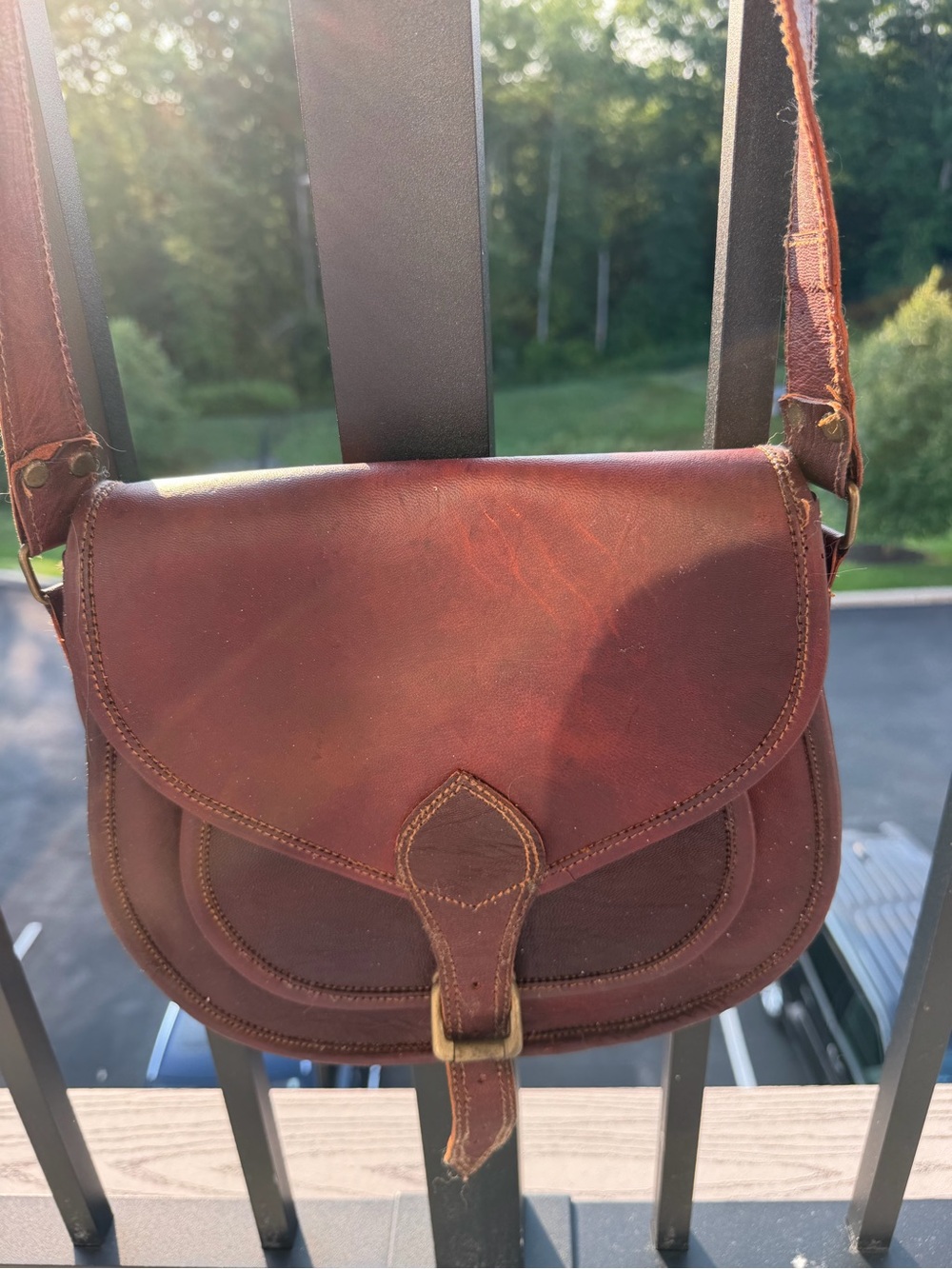 Classic Brown Leather Crossbody Bag - Timeless Style